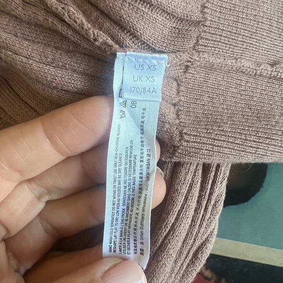 Free People Mauve Knit Crop Top Sweater Vest - Picture 8 of 8